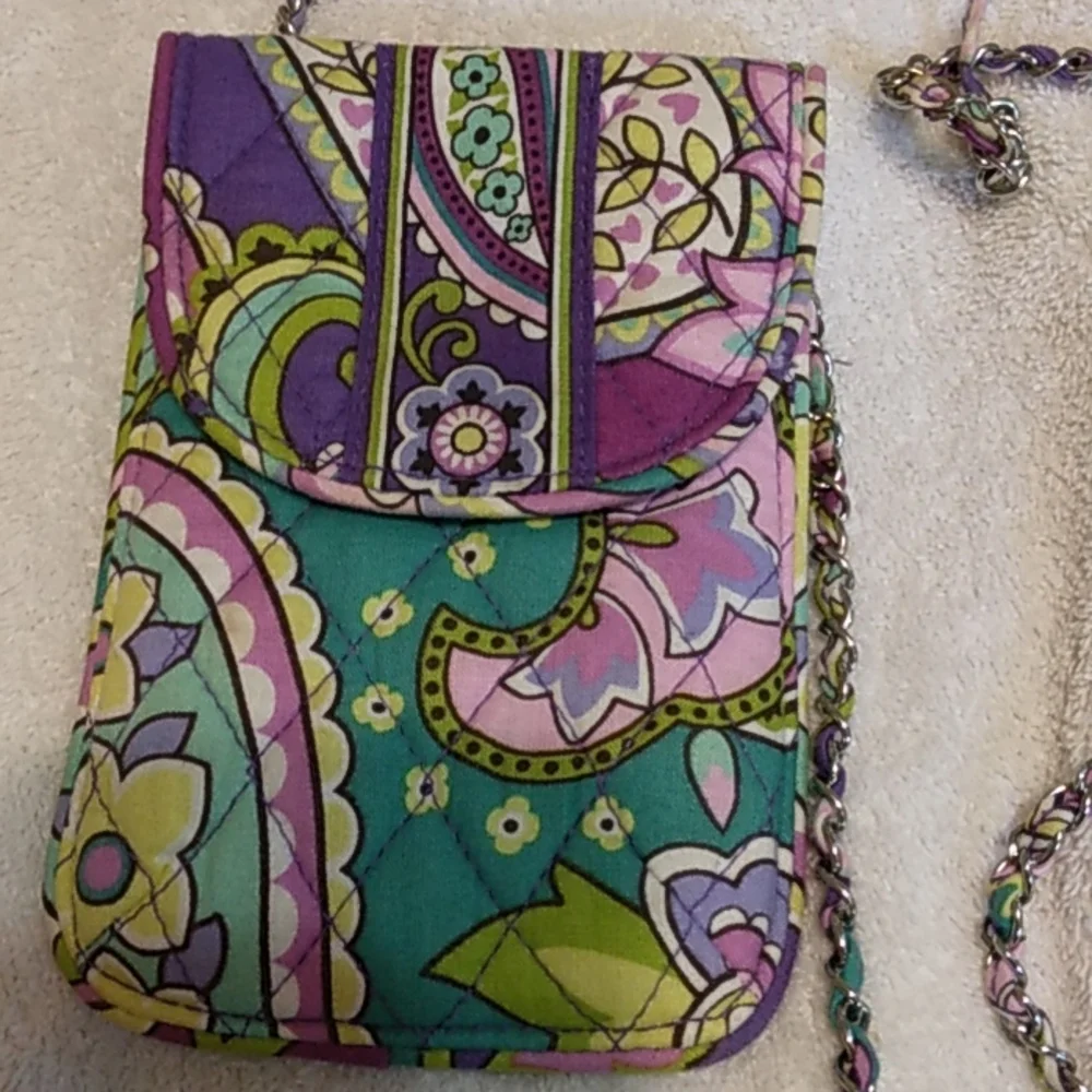 Phone case - Picture 1 of 4